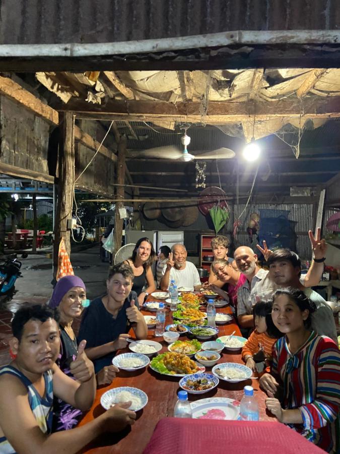 Lazy Mango Home Stay Phum Pouth ma Srei ภายนอก รูปภาพ