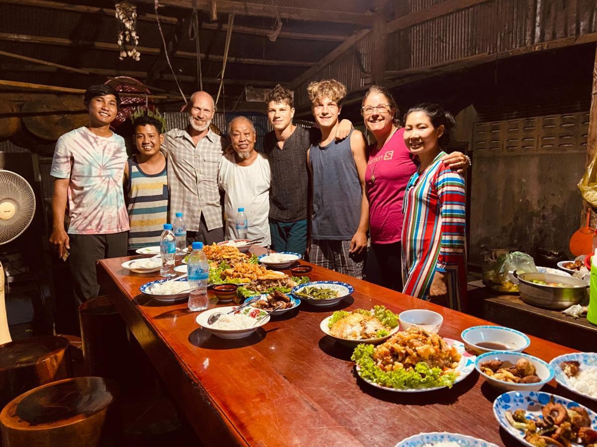 Lazy Mango Home Stay Phum Pouth ma Srei ภายนอก รูปภาพ