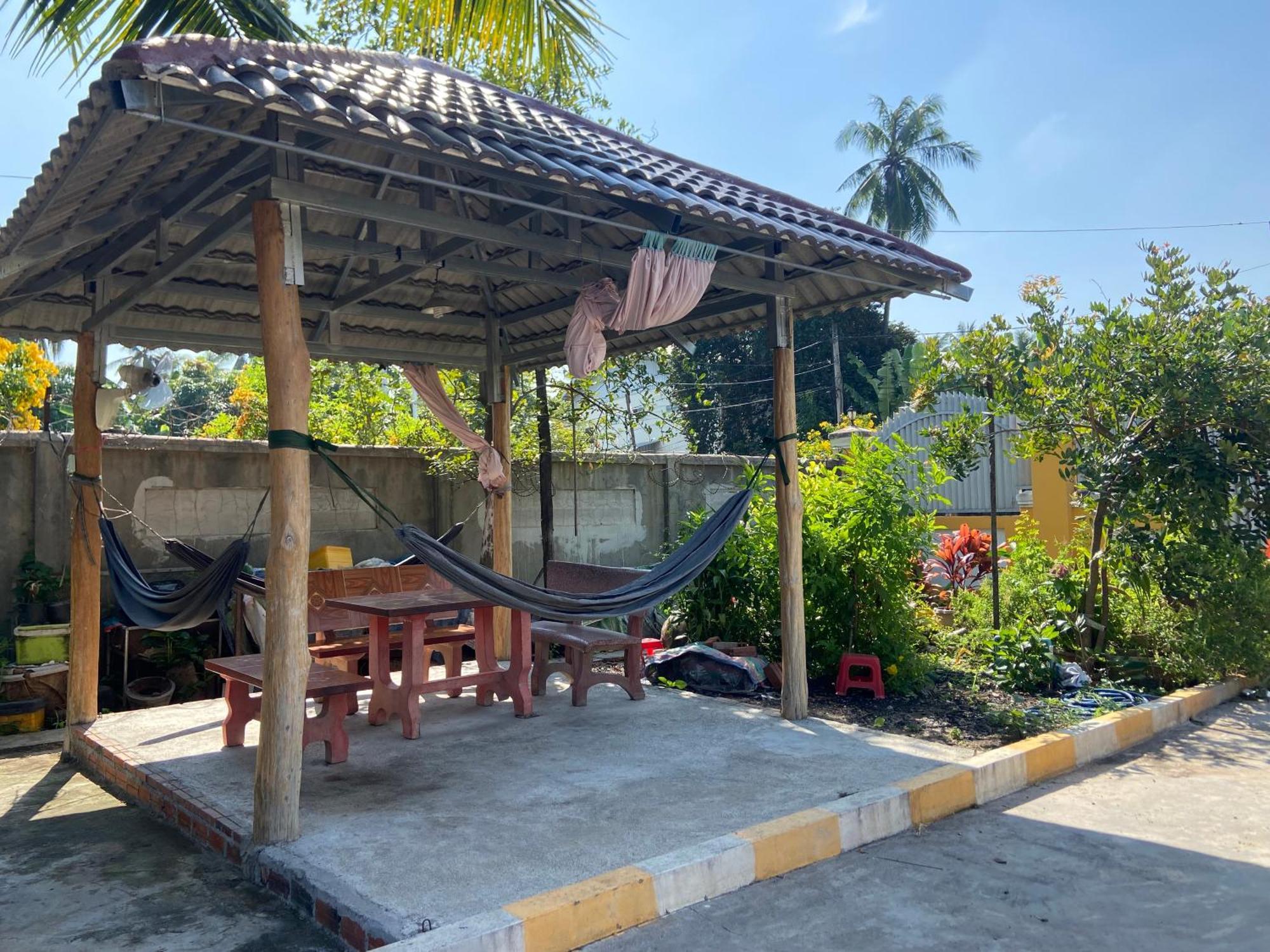 Lazy Mango Home Stay Phum Pouth ma Srei ภายนอก รูปภาพ
