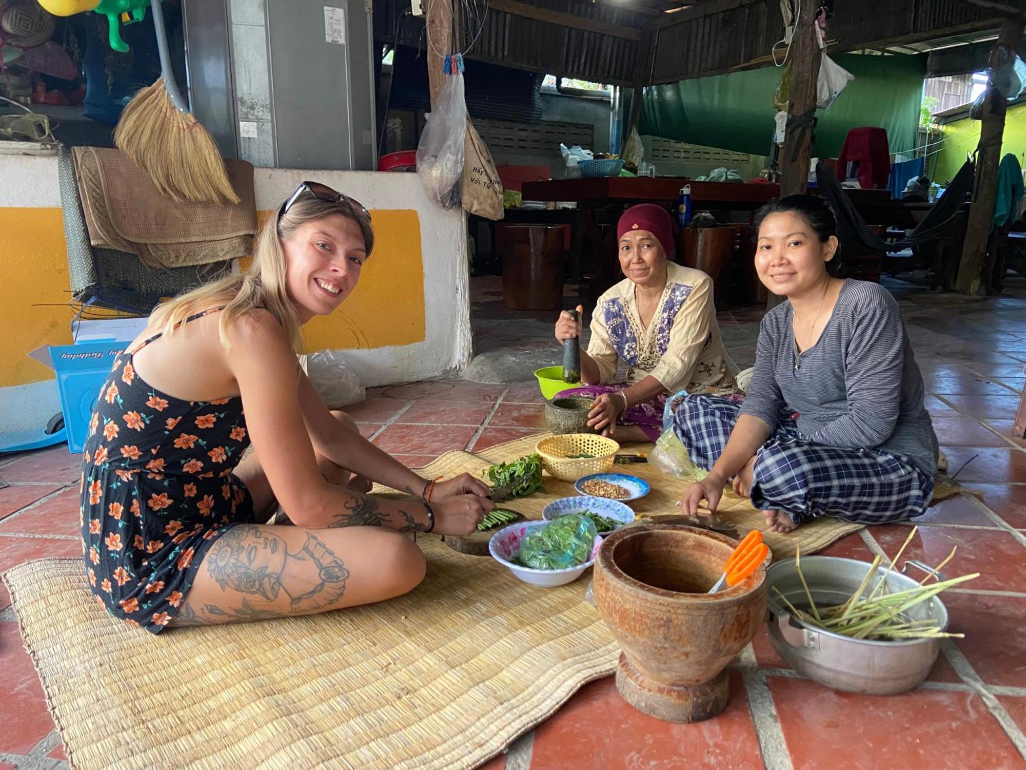 Lazy Mango Home Stay Phum Pouth ma Srei ภายนอก รูปภาพ